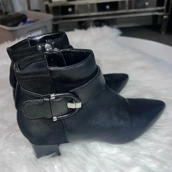 Aquatalia Black Buckle Pointed Toe Leather Booties 9.5 - Picture 1 of 7